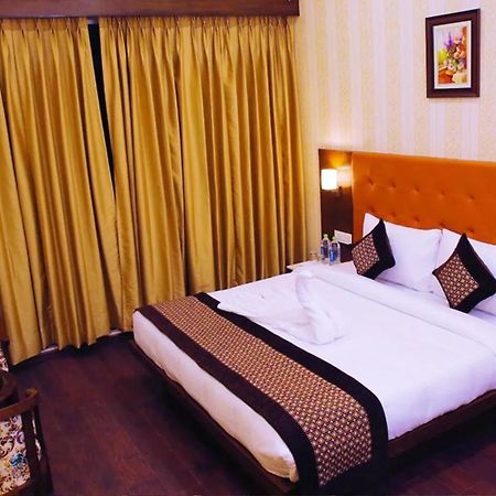 Hotel Citi Inn Grande Zirakpur Экстерьер фото