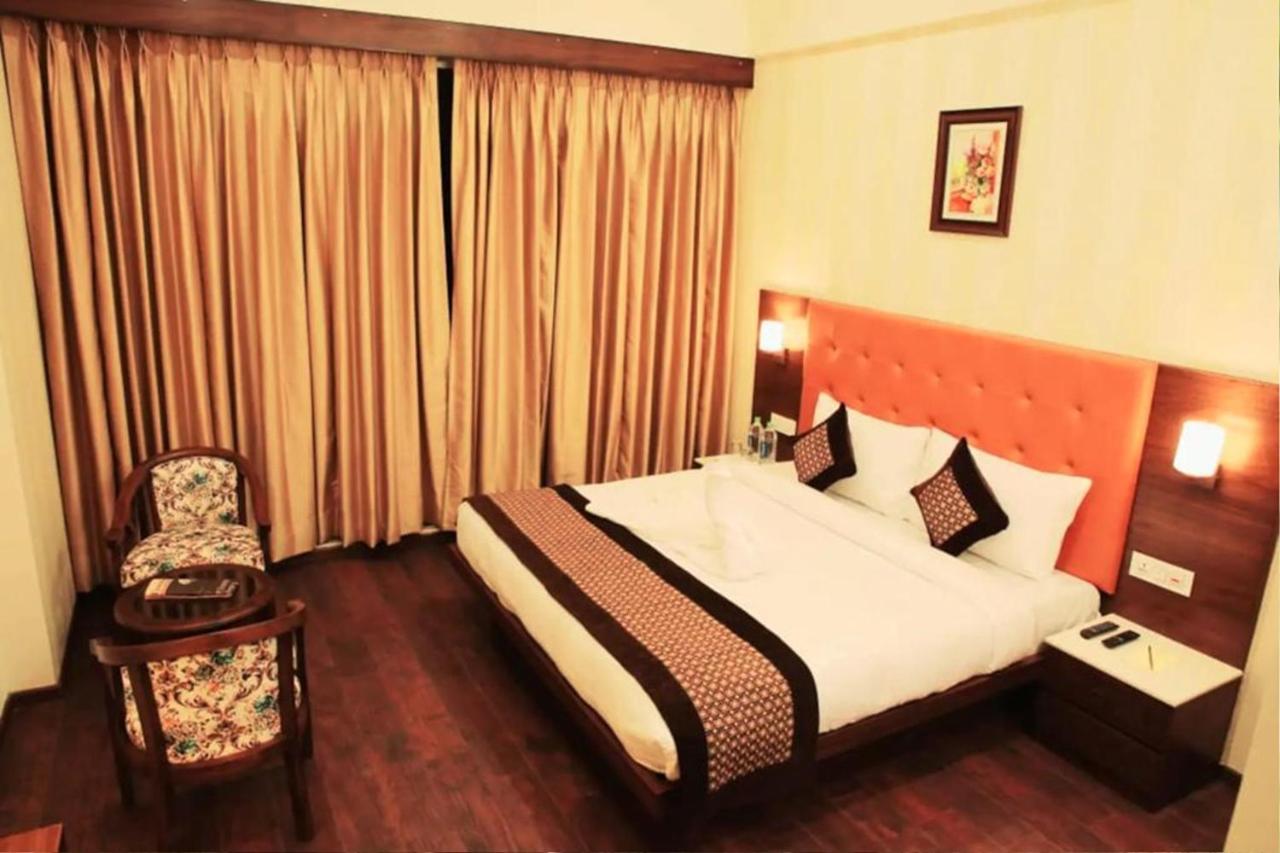 Hotel Citi Inn Grande Zirakpur Экстерьер фото