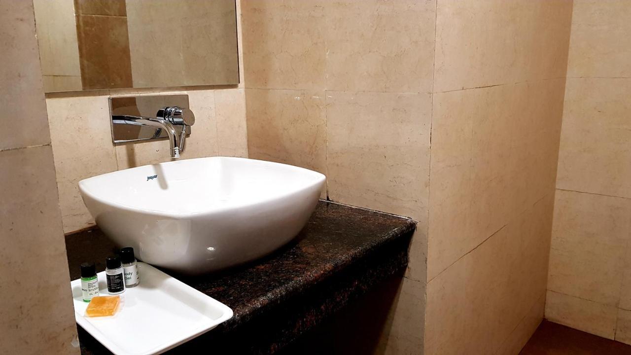 Hotel Citi Inn Grande Zirakpur Экстерьер фото